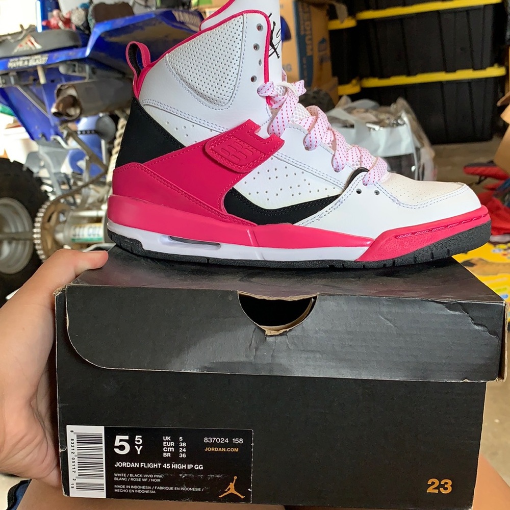 Jordan Flight 45 High IP GG size 5.5 us